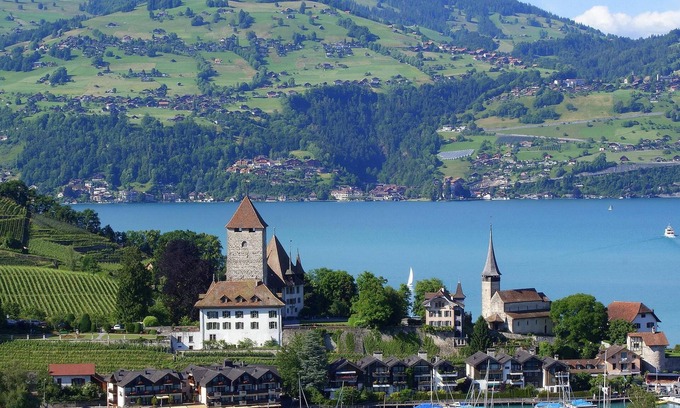 Unterseen Hotel | Hotel Beausite