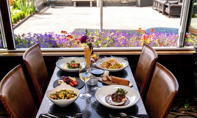 City Center Hotel | Hotel Bellwether