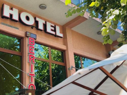 Momchilgrad Hotel | Hotel Berito