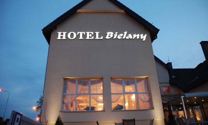 Tyniec Maly Hotel | Hotel Bielany