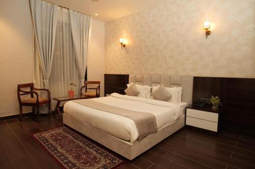 Chandigarh Hotel | Hotel Blueberry by Lycoris Group ! Parking ! Lift ! Best Selling Property in Tricity