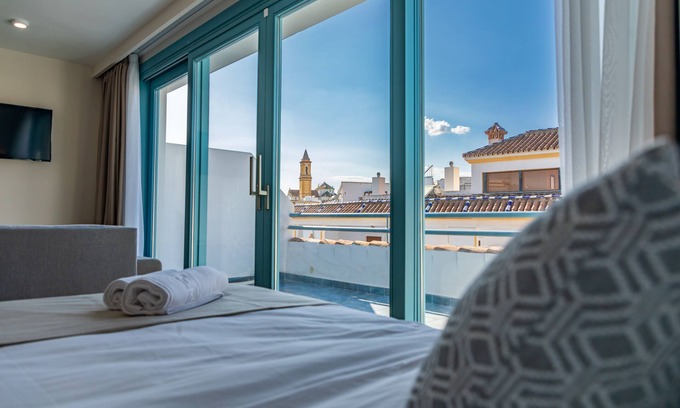 Historic Center of Estepona Hotel | Hotel Boutique La Brisa del Mar