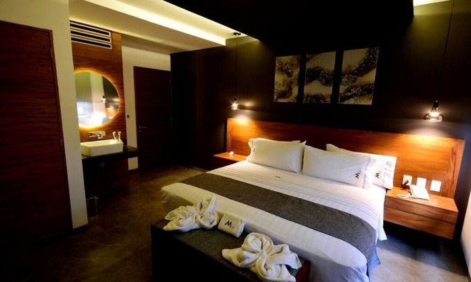 Ixtapalapa Hotel | HOTEL BOUTIQUE M BLACK