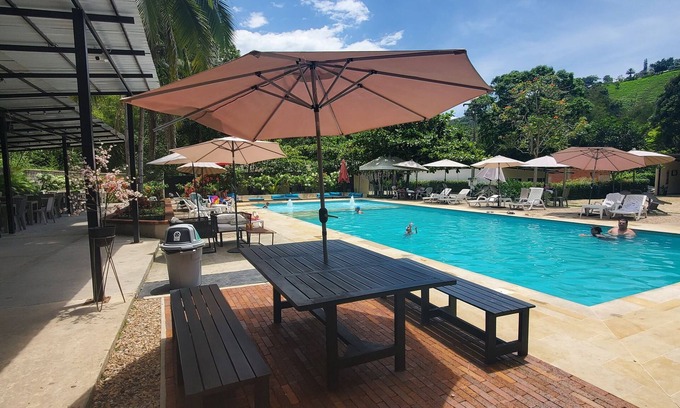 La Vega Hotel | Hotel Boutique Rosse