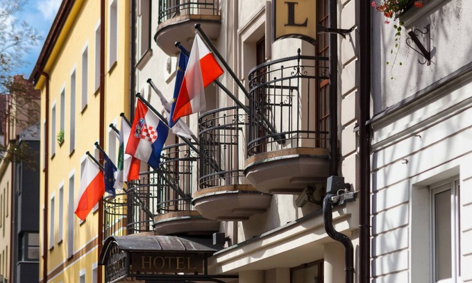 Osiedle Centrum Hotel | Hotel Branicki