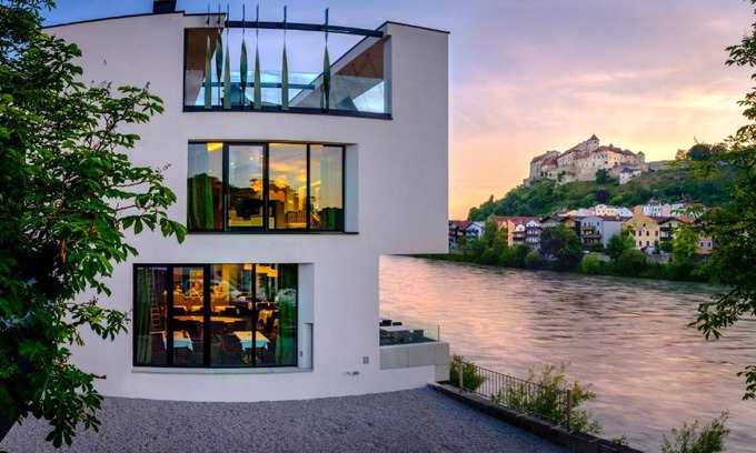 Ach Hotel | Hotel Burgblick, bei Burghausen