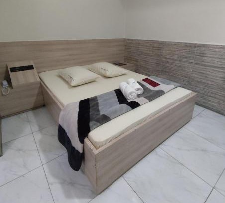 Zona Leste Hotel | Hotel Caliente