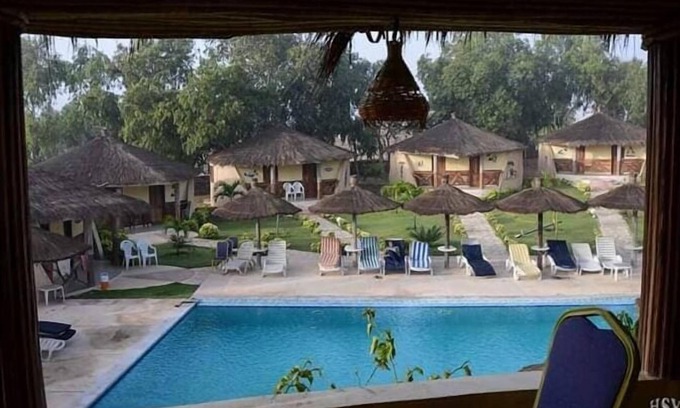 Niaga Hotel | Hotel & Campement du Lac Rose