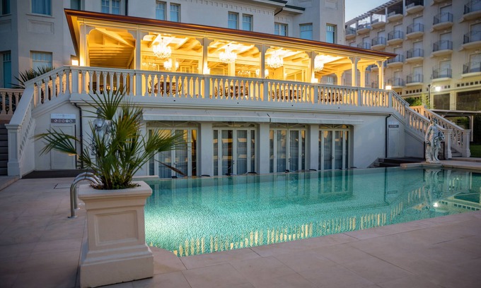 Cattolica Hotel | Hotel Carducci 76