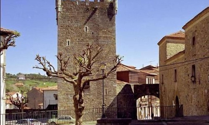 Salas Hotel | Hotel Castillo de Valdés Salas
