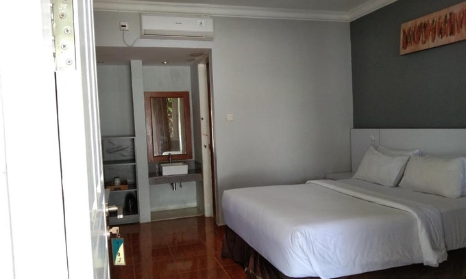 Bungus Hotel | Hotel Cavery Beach