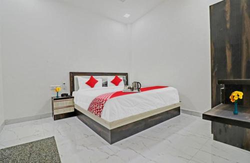Dhanauli Hotel | hotel chahat palace