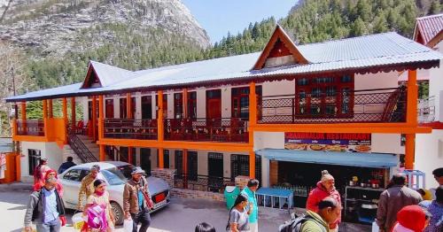 Bhatwari Hotel | Hotel Chandra Lok Cottage Kabra Niketan