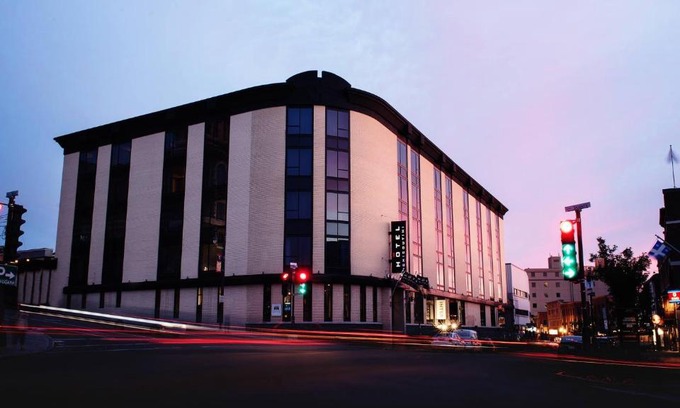 Chicoutimi Hotel | Hotel Chicoutimi, affilié à Hyvi