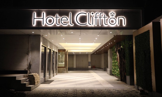 Jogeshwari West Hotel | Hotel Cliffton