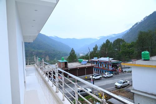 Kharsali Hotel | Hotel Daiwarch
