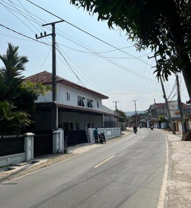 Cikakak Hotel | Hotel daundaun