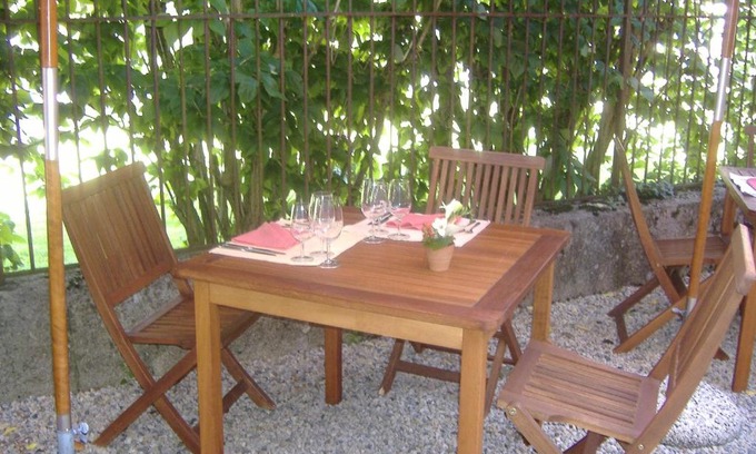 Dombresson Hotel | Hotel de Commune