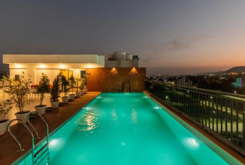 Gayariawas Hotel | Hotel De Glance - A Corporate Hotel near to Railway Station Udaipur