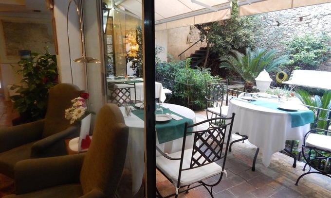 Perelada Hotel | Hotel de la Font