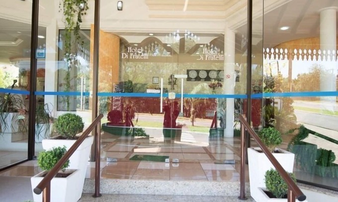 Dois Irmaos Hotel | Hotel Di Fratelli