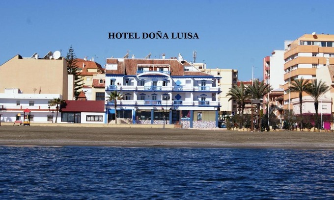 San Luis de Sabinillas Hotel | Hotel Doña Luisa