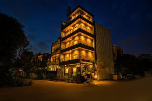 Noida Hotel | Hotel Downtown, Sector 51