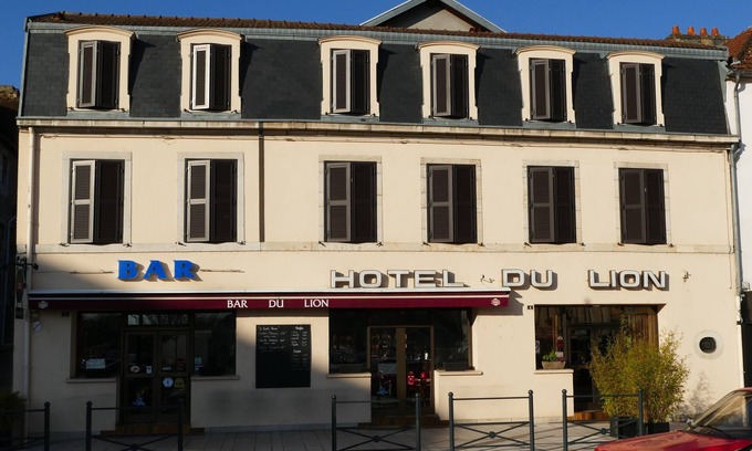 Vesoul Hotel | Hotel Du Lion