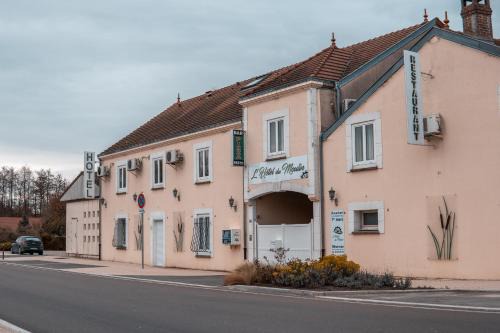 Voue Hotel | HOTEL DU MOULIN