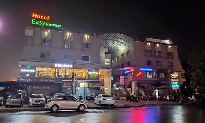 Vapi Hotel | Hotel Easy Retreat