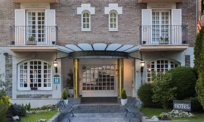 Camprodon Hotel | Hotel Edelweiss Camprodon