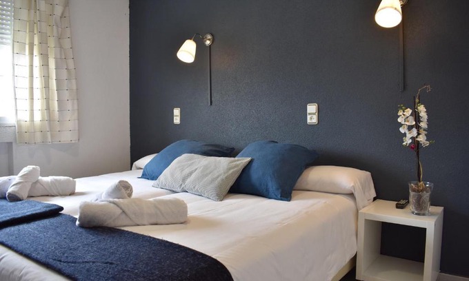 Villanueva de la Canada Hotel | Hotel El Ancla