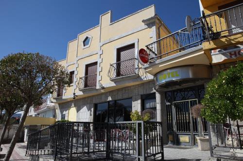 Munana Hotel | Hotel El Pentágono