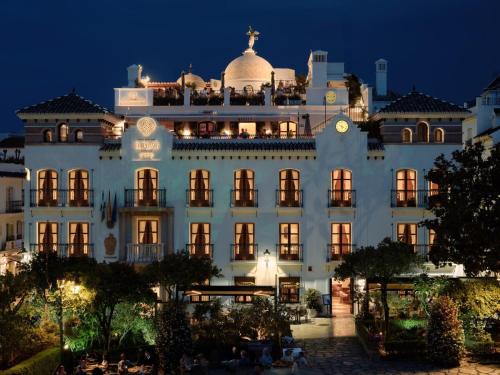 Historic Center of Estepona Hotel | Hotel El Pilar Andalucia