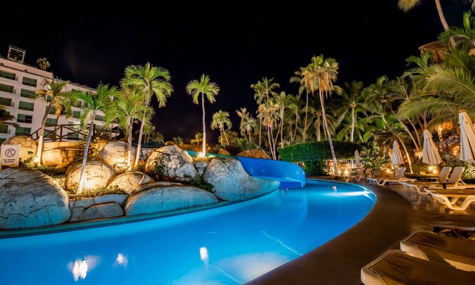 Costera Acapulco Hotel | Hotel Emporio Acapulco