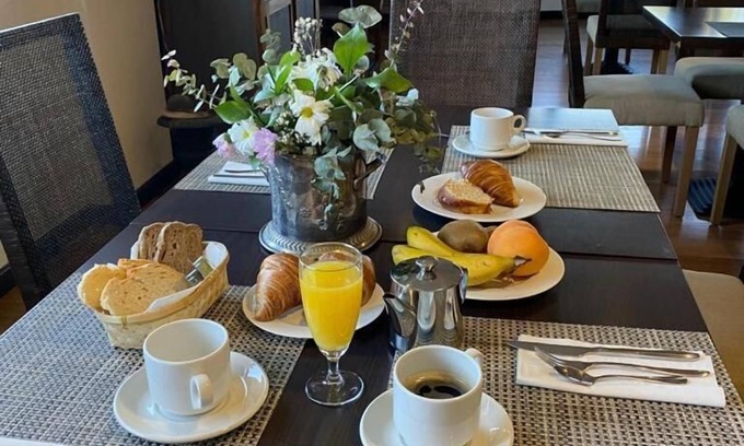 Guijuelo Hotel | Hotel Entredos
