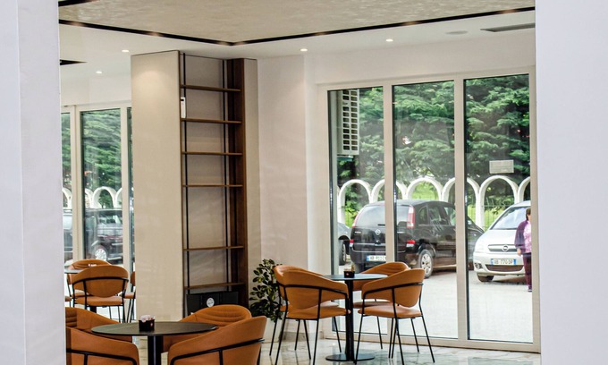 Diber Hotel | Hotel ERALD
