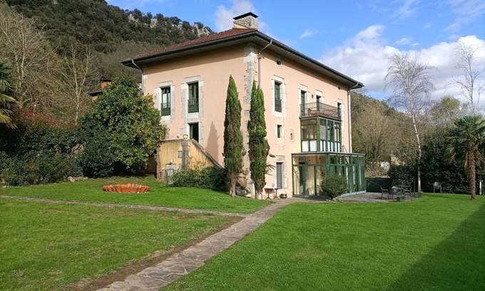 San Miguel de Aras Hotel | Hotel Boutique Villa De Palacios, una Casa de Ensueño en un Entorno Inigualable