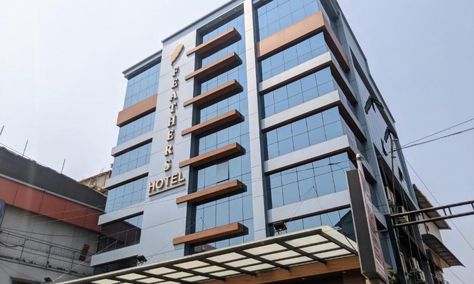 Ernakulam South Hotel | Hotel Feathers
