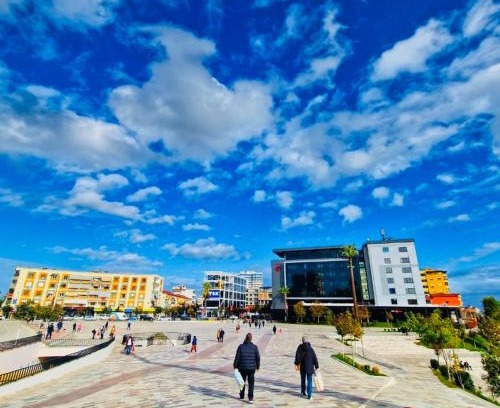 Mbrostar-Urë Hotel | Hotel Fieri