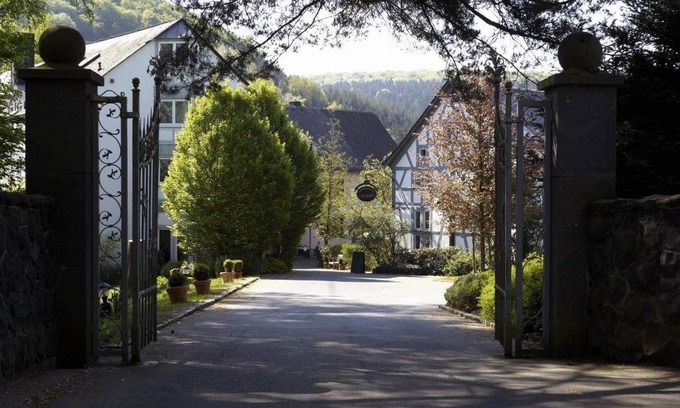Girod Hotel | Hotel Freimühle
