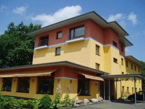 Neumuenster Hotel | Hotel Friedrichs