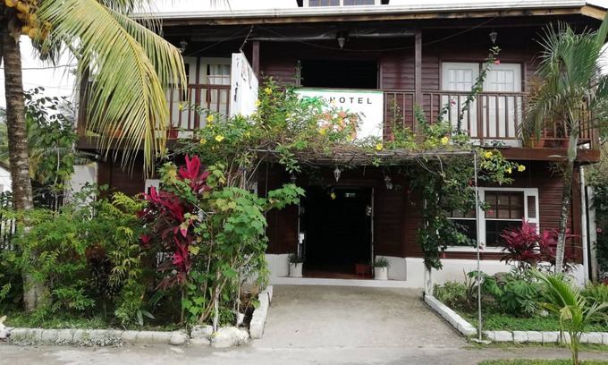 Puerto Barrios Hotel | Hotel Gil Resort