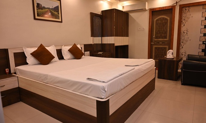 Malda Hotel | Hotel Gitanjali Maldah