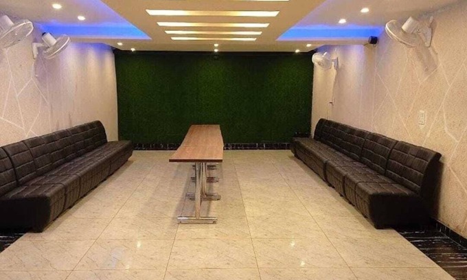 Zirakpur Hotel | Hotel Glass Inn