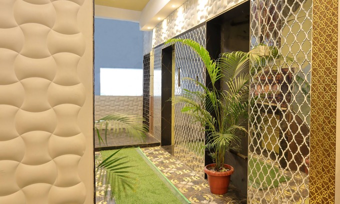 Vashi Hotel | Hotel Golden suites Vashi Navi mumbai