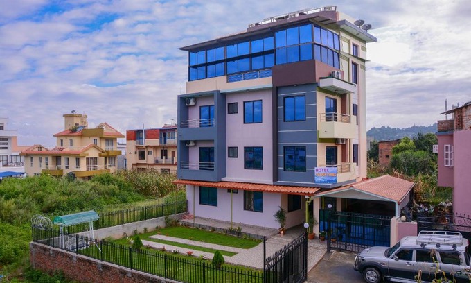 Lalitpur Hotel | Hotel Golden Three