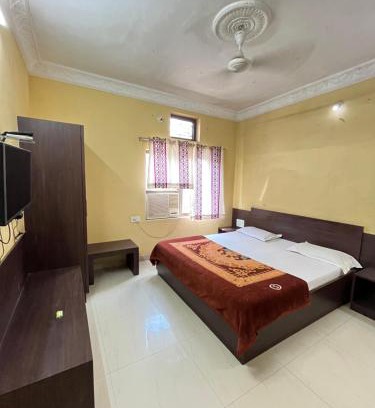 Nathdwara Hotel | Hotel Gopi Vallabh I 200mtr from shreenathji temple only 966o9o1oo6