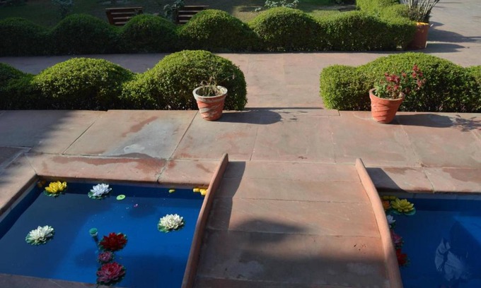 Fatehpur Sikri Hotel | Hotel Goverdhan Tourist Complex