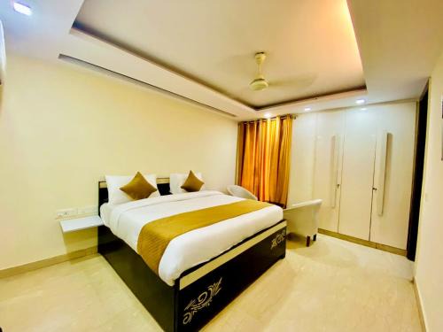 Chittaranjan Apartment | Hotel Grand bella - Greater Kailash